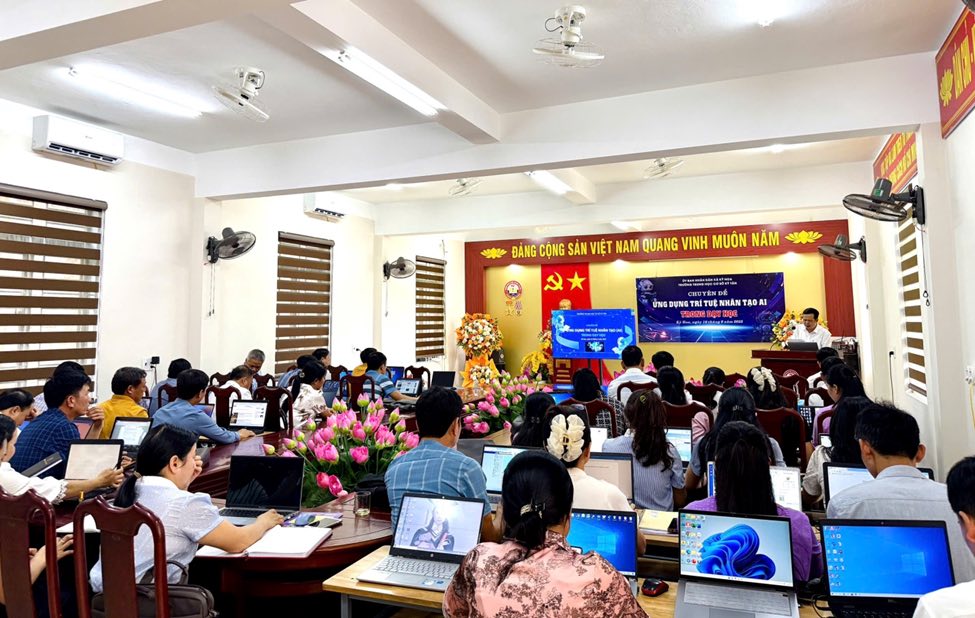 Các trường học trên địa bàn xã Kỳ Hoa tổ chức tập huấn Chuyên đề “Ứng dụng trí tuệ nhân tạo (AI) trong dạy học”