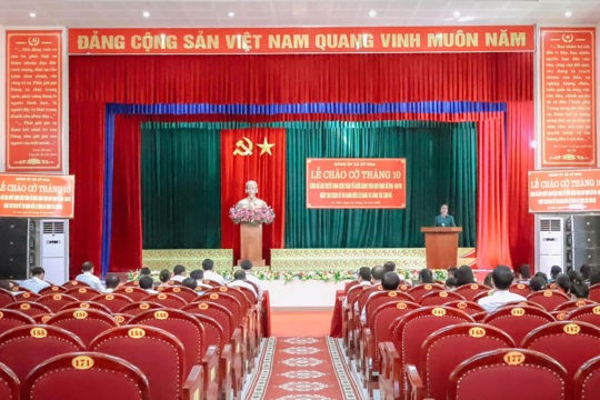 Đảng ủy xã Kỳ Hoa tổ chức Lễ chào cờ tháng 10/2026 và công bố các quyết định về tổ chức đảng, công tác cán bộ