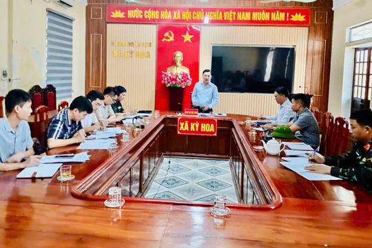 Đoàn kiểm tra công tác phòng, chống thiên tai của tỉnh làm việc tại xã Kỳ Hoa