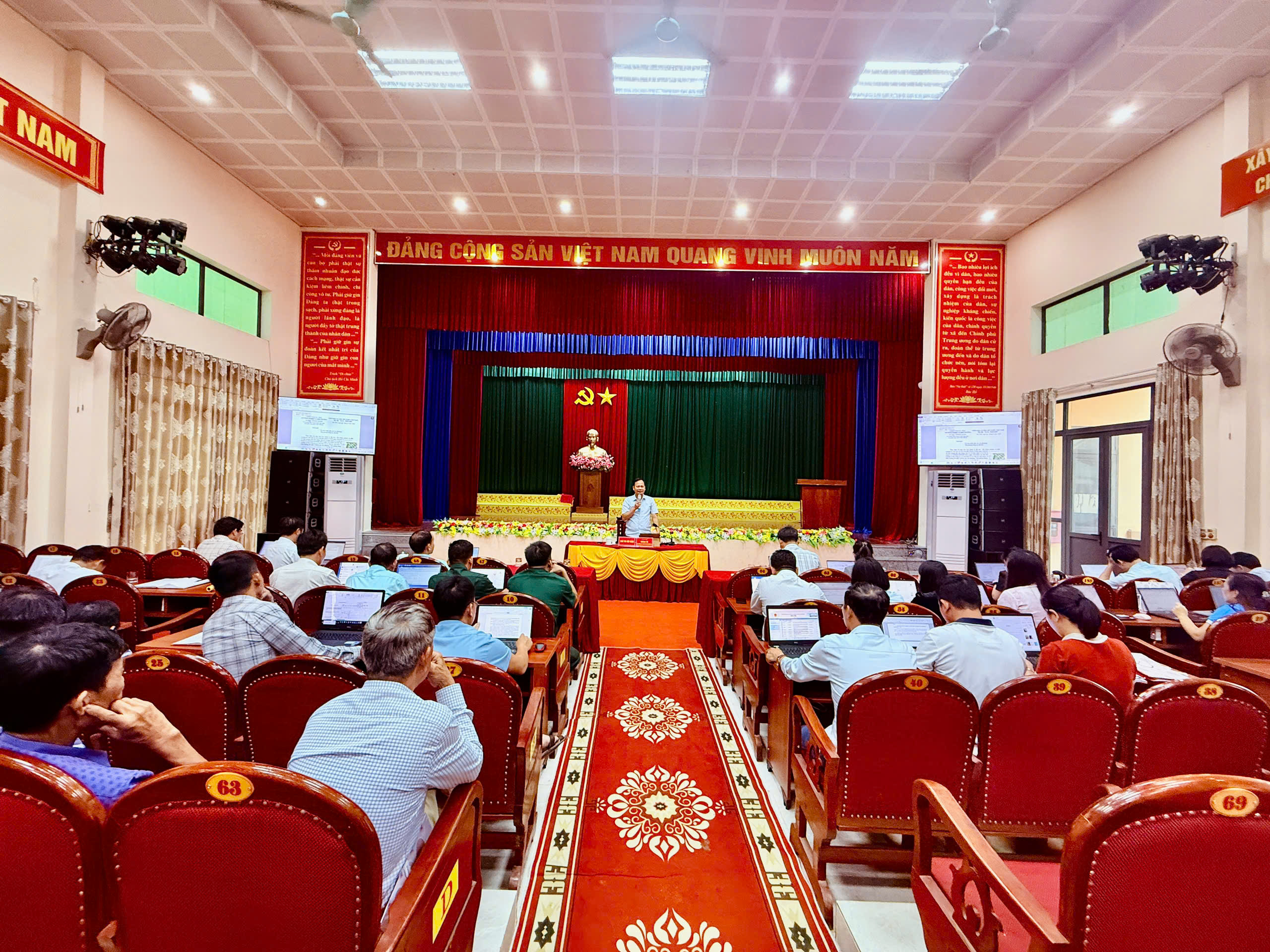 Kỳ Hoa họp bổ cứu, đẩy nhanh tiến độ hoàn thiện cơ sở dữ liệu đất đai