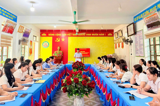 Xã Kỳ Hoa hoàn thành lấy phiếu tín nhiệm cán bộ quản lý tại các trường học