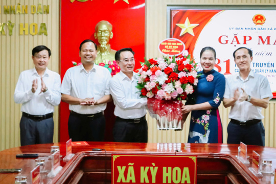 Xã Kỳ Hoa tổ chức gặp mặt kỷ niệm 81 năm ngày truyền thống các ngành quản lý nhà nước 28/8 và quốc khánh 02/9