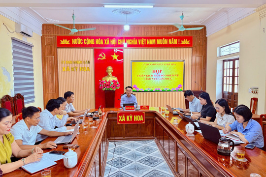 Xã Kỳ Hoa họp triển khai một số nhiệm vụ trọng tâm lĩnh vực Giáo dục