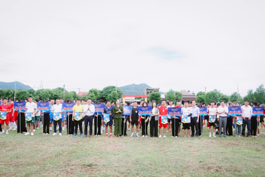 Sôi nổi Giải bóng đá Nam thanh niên xã Kỳ Hoa năm 2026