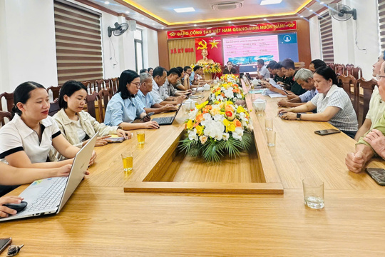 Đảng ủy xã Kỳ Hoa tổ chức kết nối 15 điểm cầu trực tuyến Hội nghị học tập, quán triệt, tuyên truyền và triển khai thực hiện Nghị quyết Hội nghị lần thứ 3 BCH Trung ương Đảng, khóa XIV và các chỉ thị, nghị quyết, kết luận, kế hoạch của Trung ương, của tỉnh 