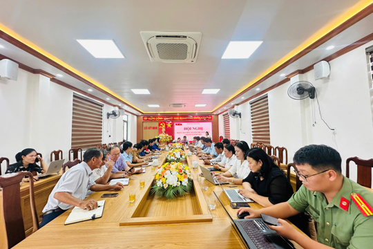 Đảng ủy xã Kỳ Hoa tổ chức Hội nghị Báo cáo viên, tuyên truyền viên tháng 8 và giao ban công tác phát triển đảng viên, phong trào thi đua dân vận khéo quý III năm 2026