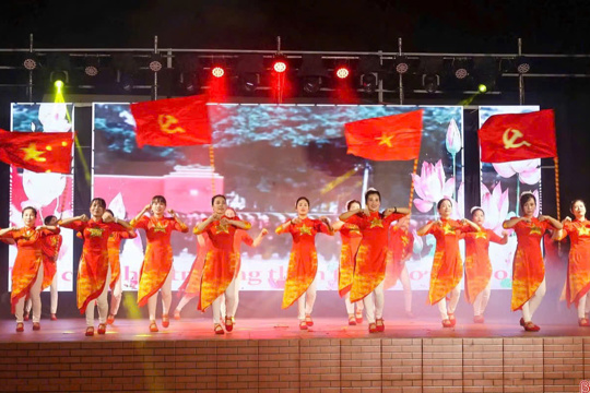 Gắn kết chặt chẽ các hoạt động hưởng ứng Ngày Văn hóa với Ngày hội Đại đoàn kết