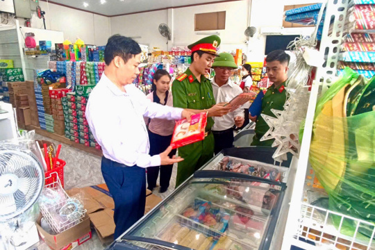 Kỳ Hoa kiểm tra an toàn thực phẩm dịp Tết Trung thu
