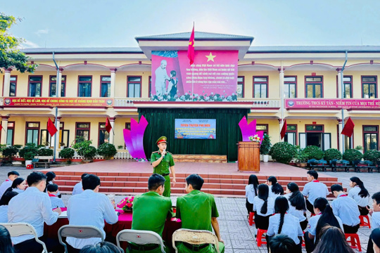 Tuyên truyền, phổ biến, giáo dục pháp luật tại Trường THCS Kỳ Tân 
