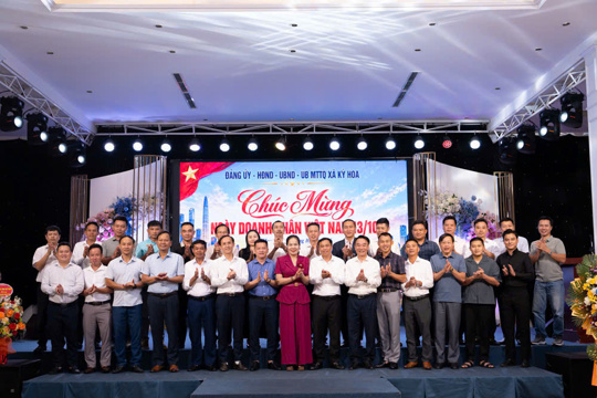 Xã Kỳ Hoa gặp mặt doanh nghiệp, doanh nhân nhân Ngày Doanh nhân Việt Nam 13/10