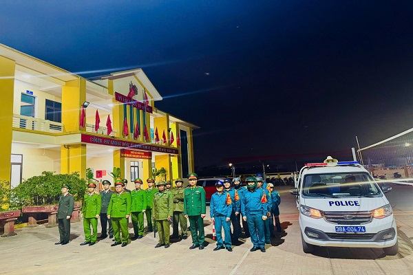 Xã Kỳ Hoa tăng cường công tác tuần tra, kiểm soát, chủ động phòng ngừa, đấu tranh với các loại tội phạm, góp phần giữ vững an ninh trật tự trong tháng cao điểm.